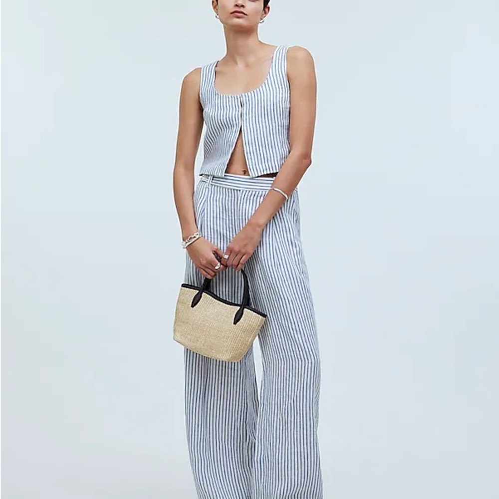 Madewell Scoopneck Crop Tank in 100% Linen (Sold out online)